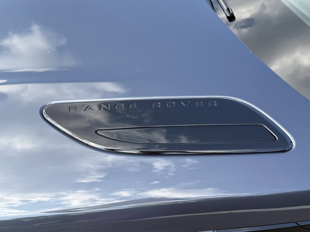 New 2026 Land Rover Range Rover Velar Dynamic SE image 37