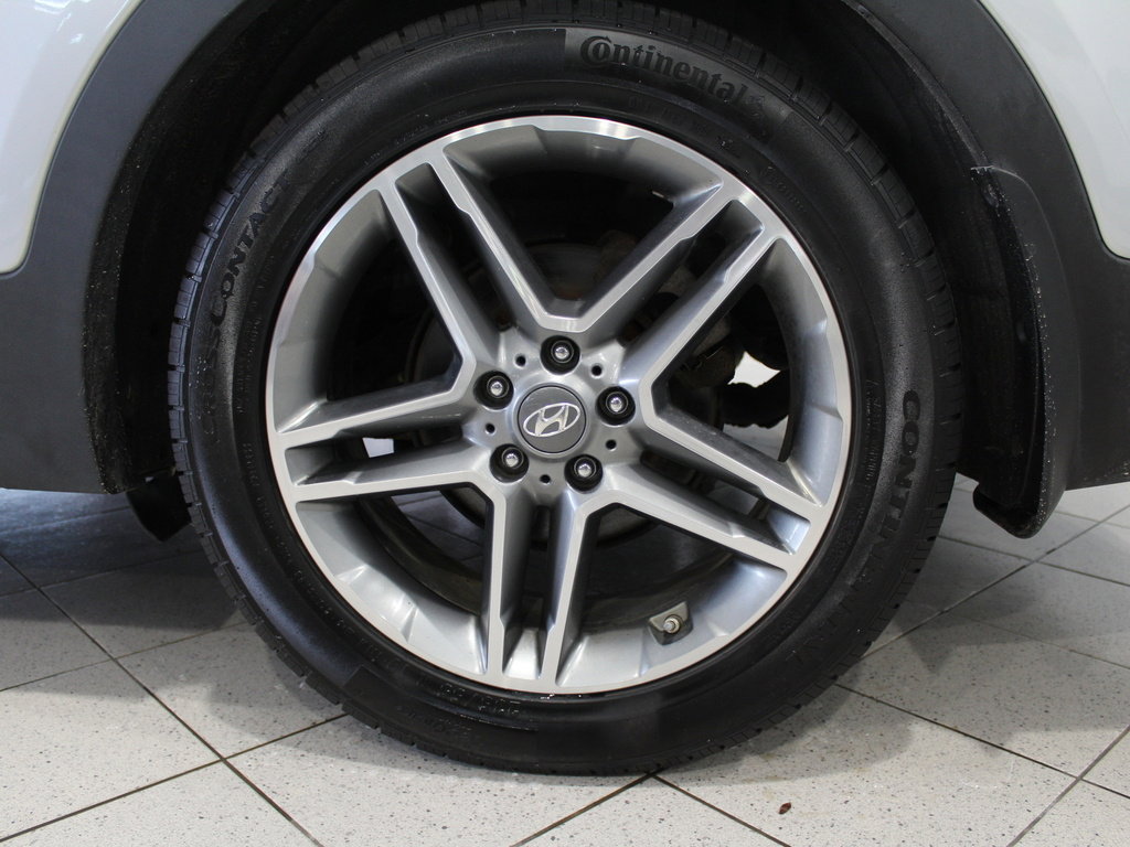 Used 2017 Hyundai Santa Fe Limited image 8