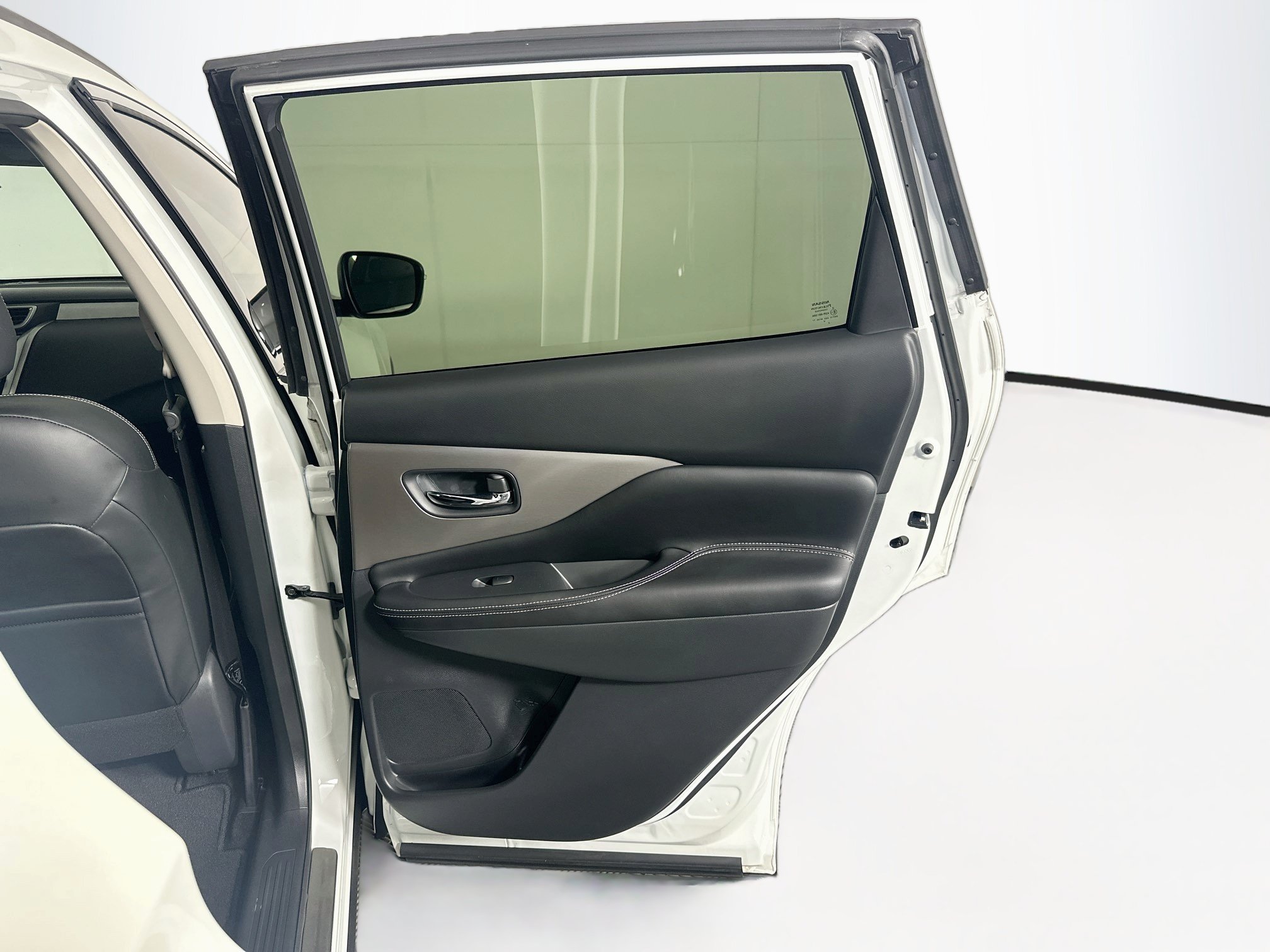 Used 2024 Nissan Murano SV w/ SV Midnight Edition Package FWD image 29