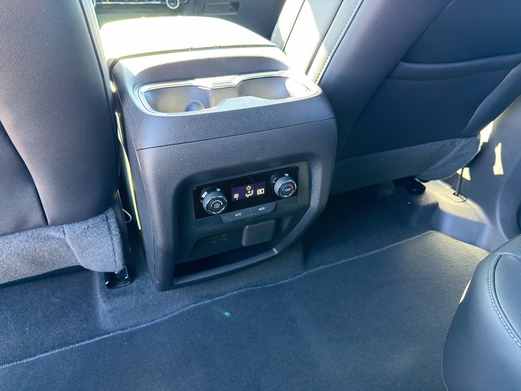 New 2026 Chevrolet Traverse LT w/ Midnight/Sport Edition image 15