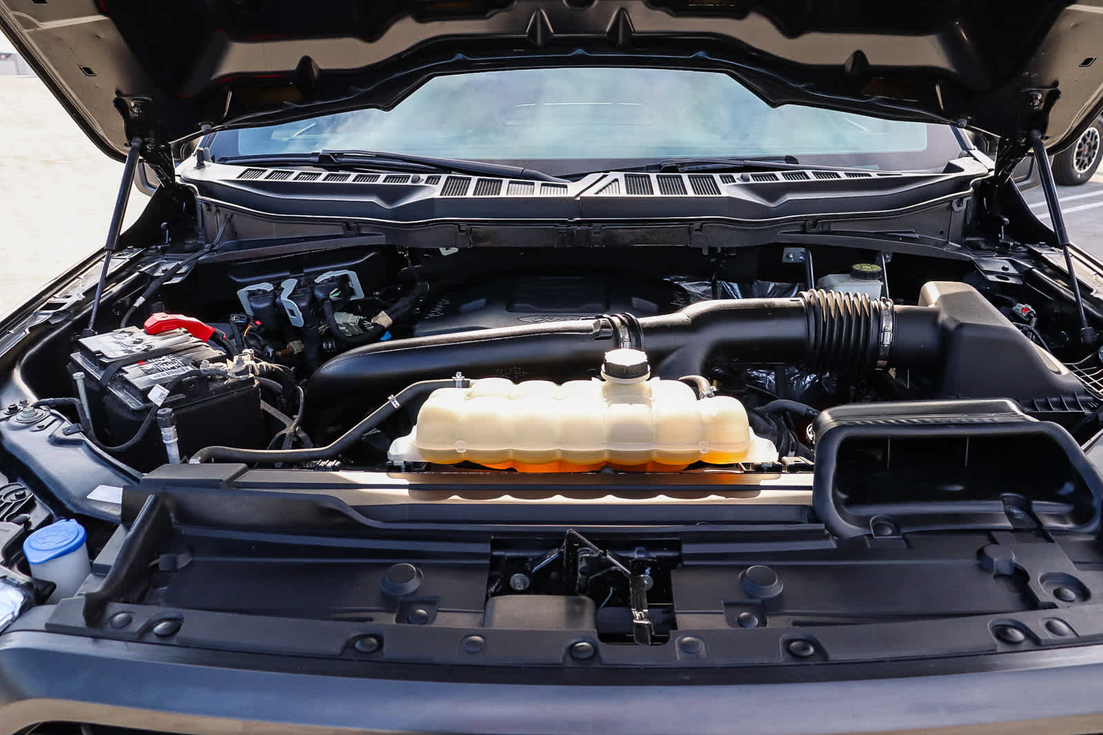 Used 2022 Ford F150 XLT w/ Equipment Group 302A High image 38