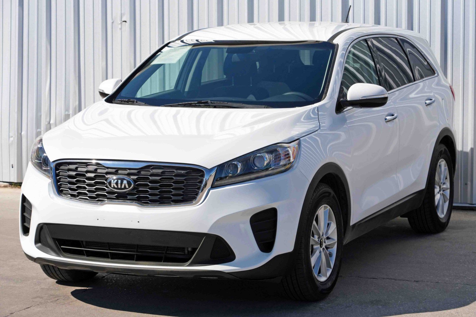 Used 2019 Kia Sorento LX image 41