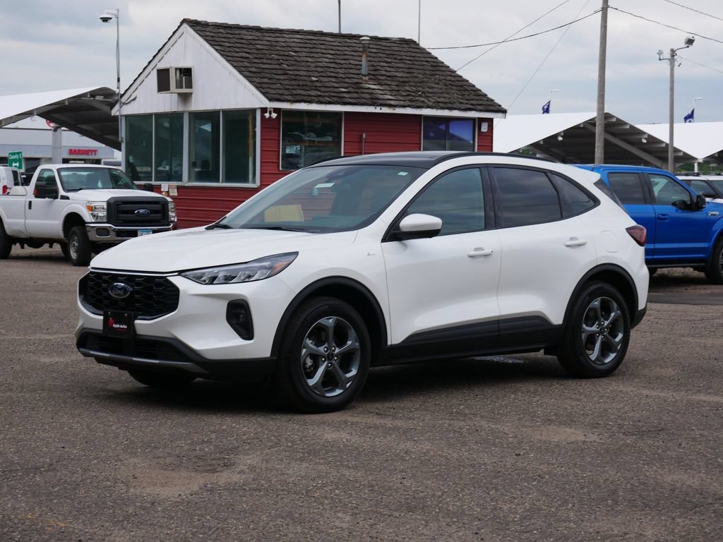 Certified 2025 Ford Escape ST-Line Select w/ Tech Pack #2 AWD/4WD image 6