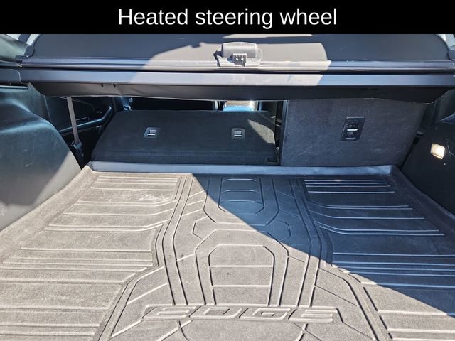 Used 2020 Ford Edge Titanium w/ Cargo Accessory Package image 33