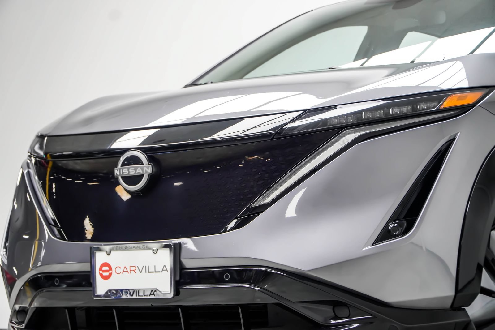 Used 2023 Nissan Ariya AWD image 2