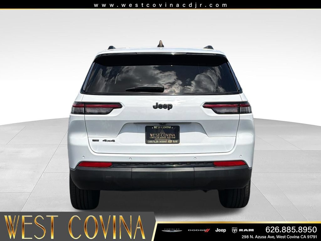 Used 2023 Jeep Grand Cherokee L Laredo AWD/4WD image 6