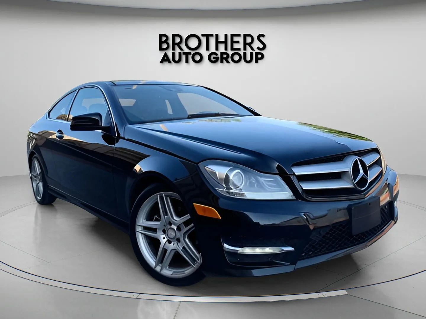 Used 2013 Mercedes-Benz C 250 Coupe image 2