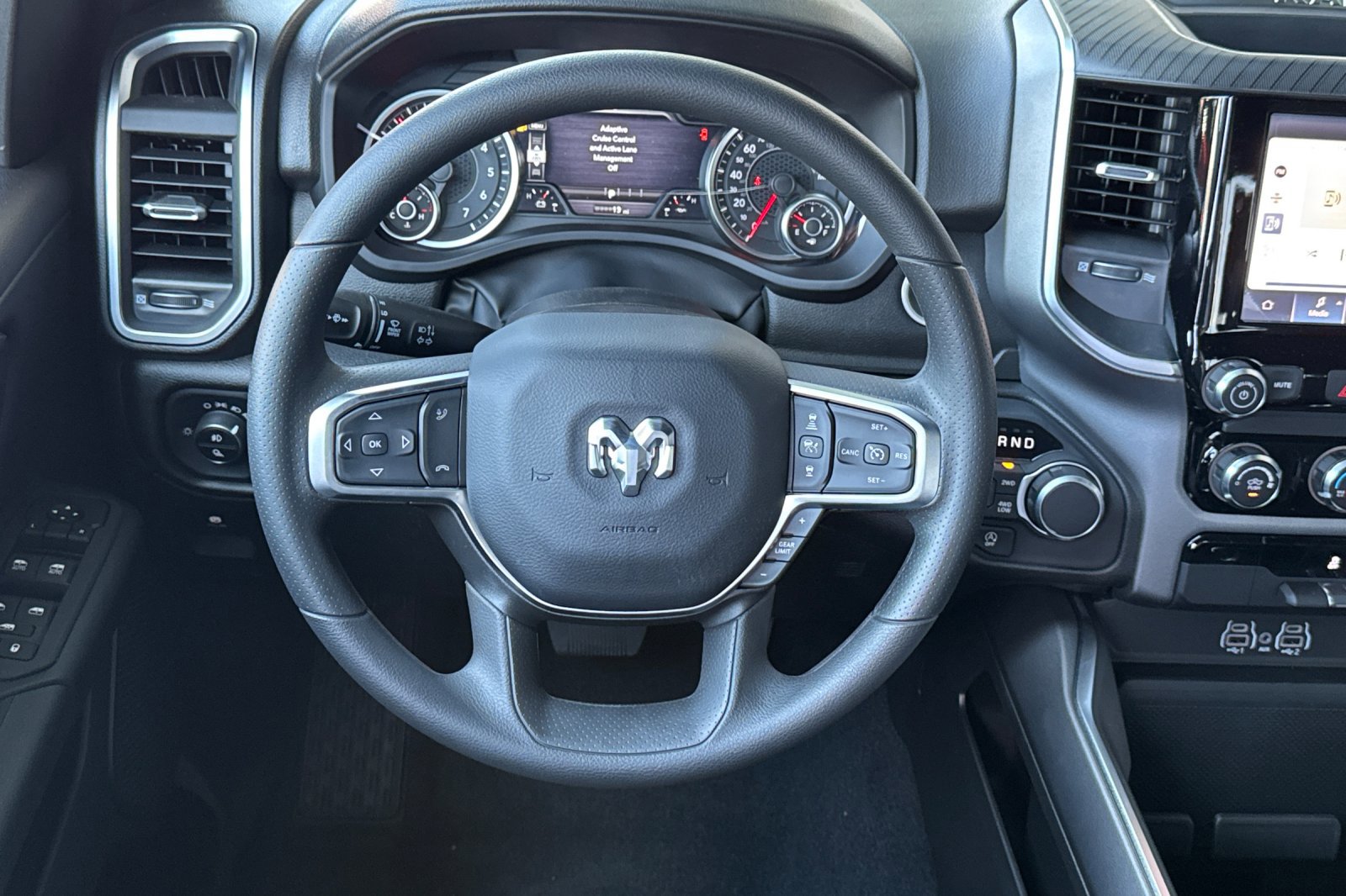 New 2026 RAM 1500 Express AWD/4WD image 13