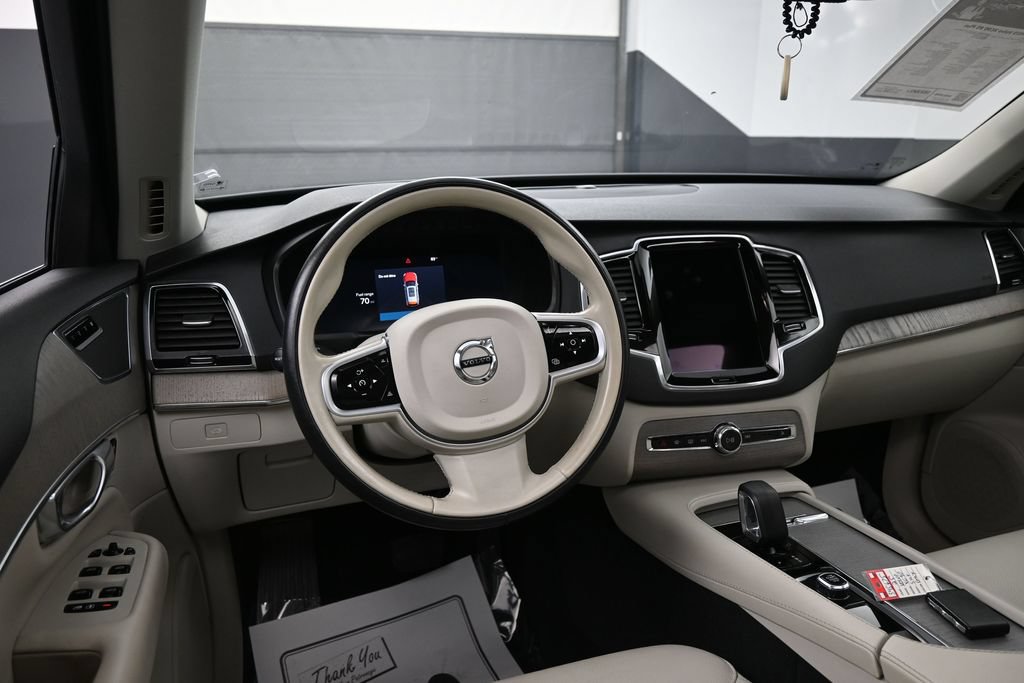 Used 2025 Volvo XC90 B5 Plus w/ Protection Package AWD/4WD image 23
