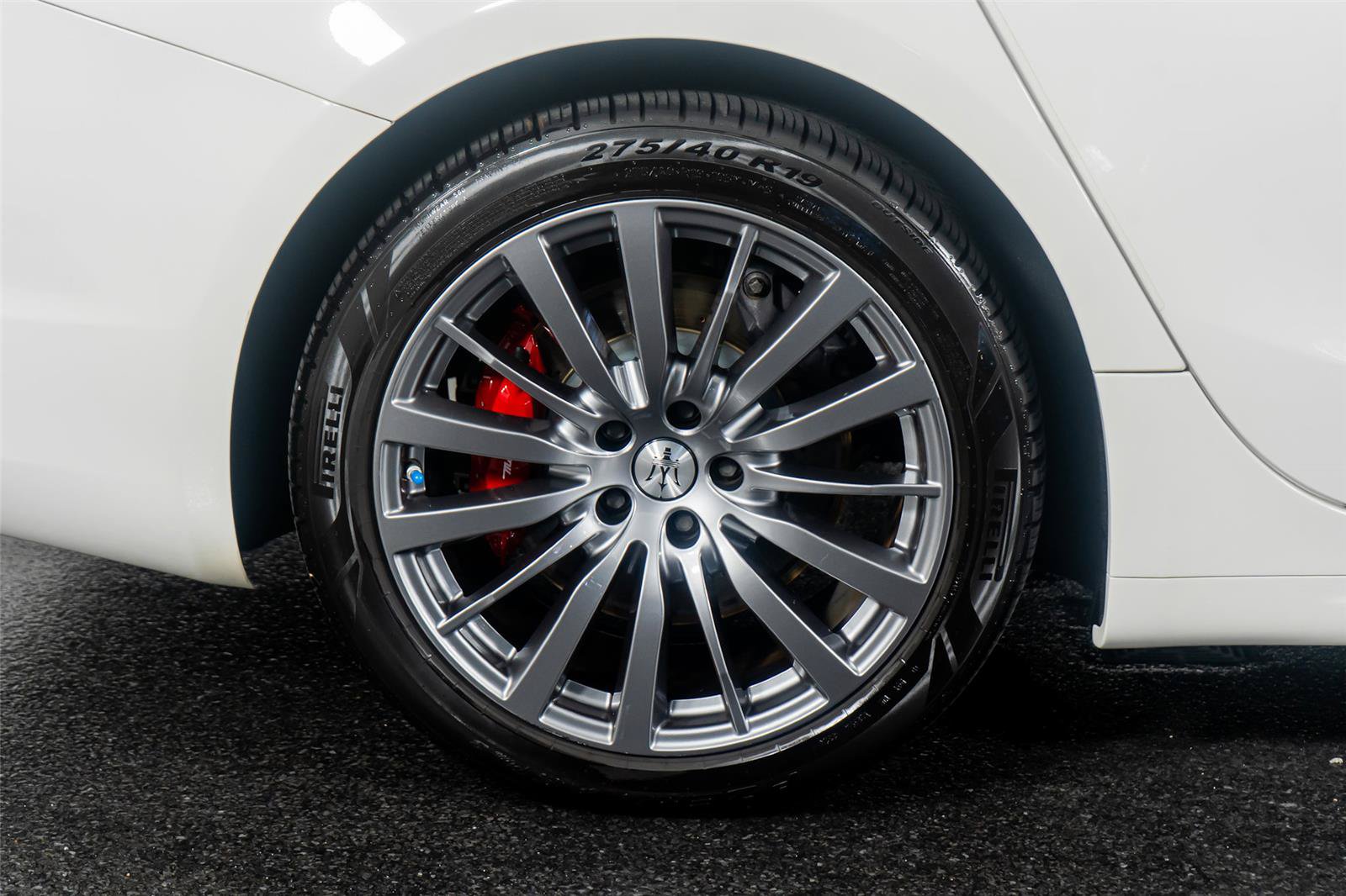 Used 2023 Maserati Ghibli Modena RWD image 9