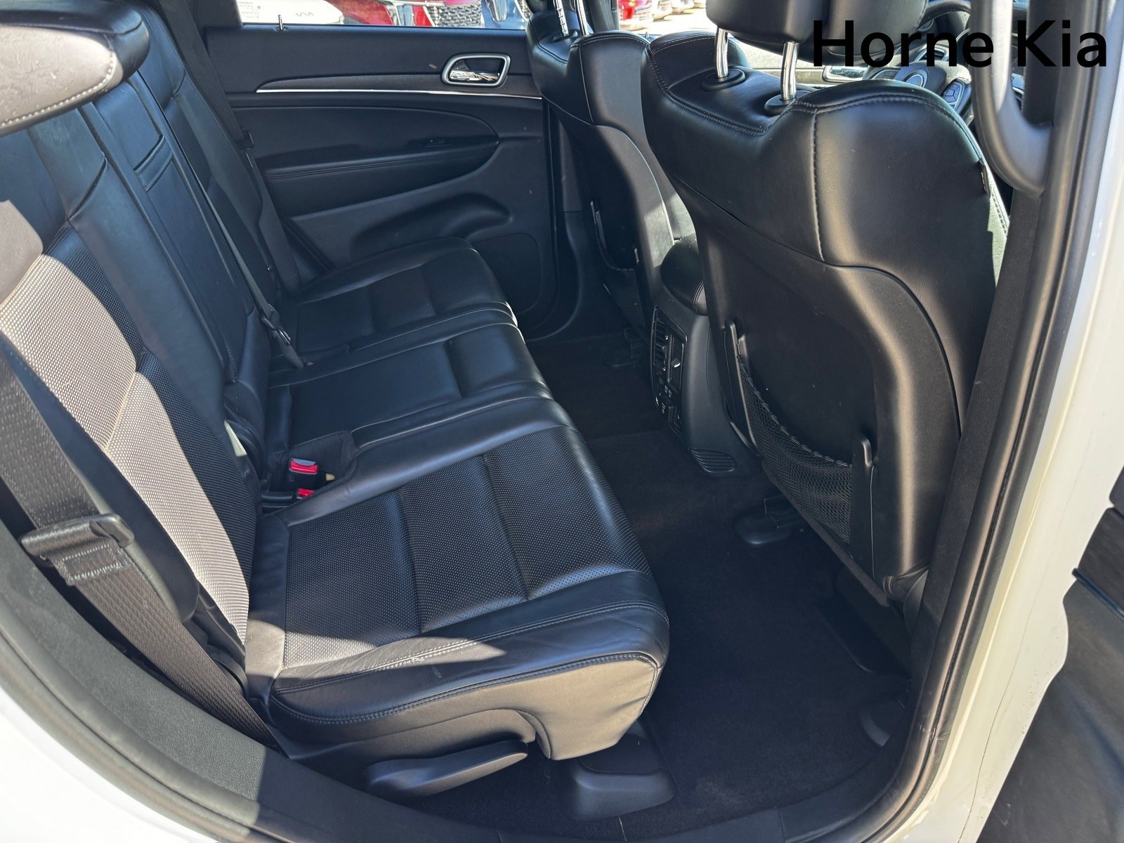 Used 2018 Jeep Grand Cherokee Limited w/ Luxury Group II image 25