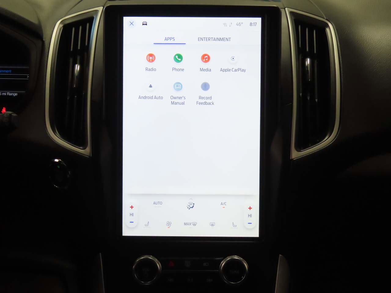 Used 2024 Ford Edge SEL image 9