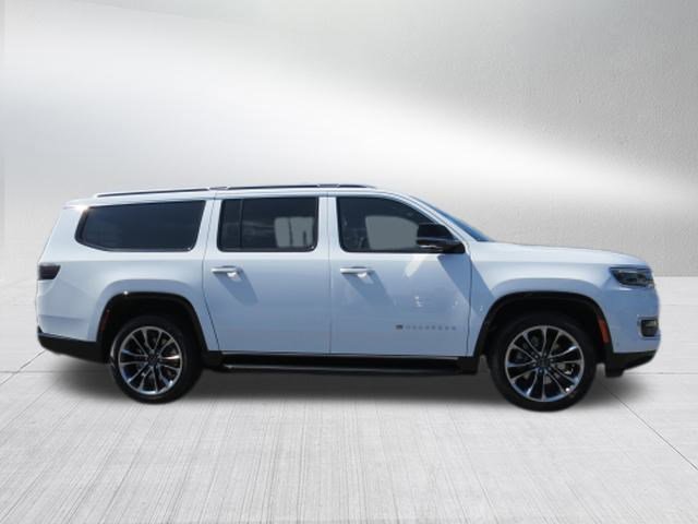 New 2025 Jeep Wagoneer L Series II w/ Convenience Group I image 2