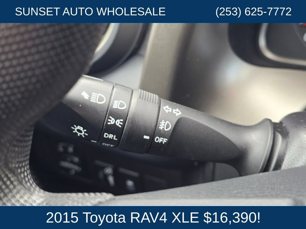 Used 2015 Toyota RAV4 XLE FWD image 29