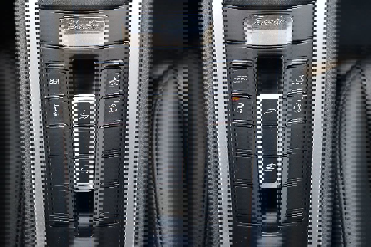 Used 2016 Porsche Boxster S image 27