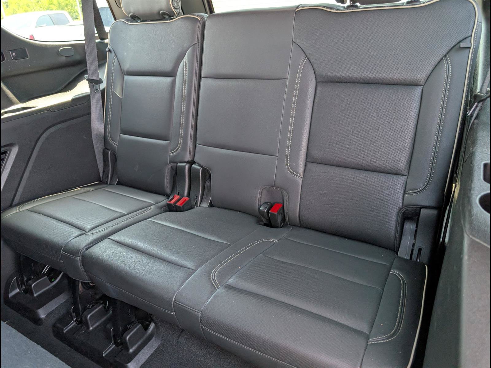 Used 2021 GMC Yukon SLT RWD image 13