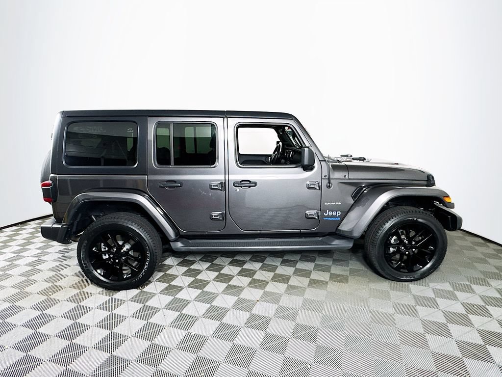 Used 2021 Jeep Wrangler Unlimited Sahara w/ Cold Weather Group AWD/4WD image 8