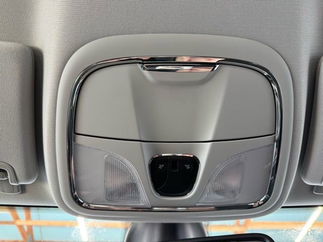 Used 2020 Jeep Cherokee Limited image 16