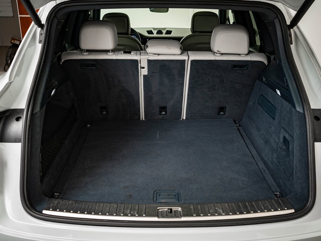 Used 2019 Porsche Cayenne S image 22