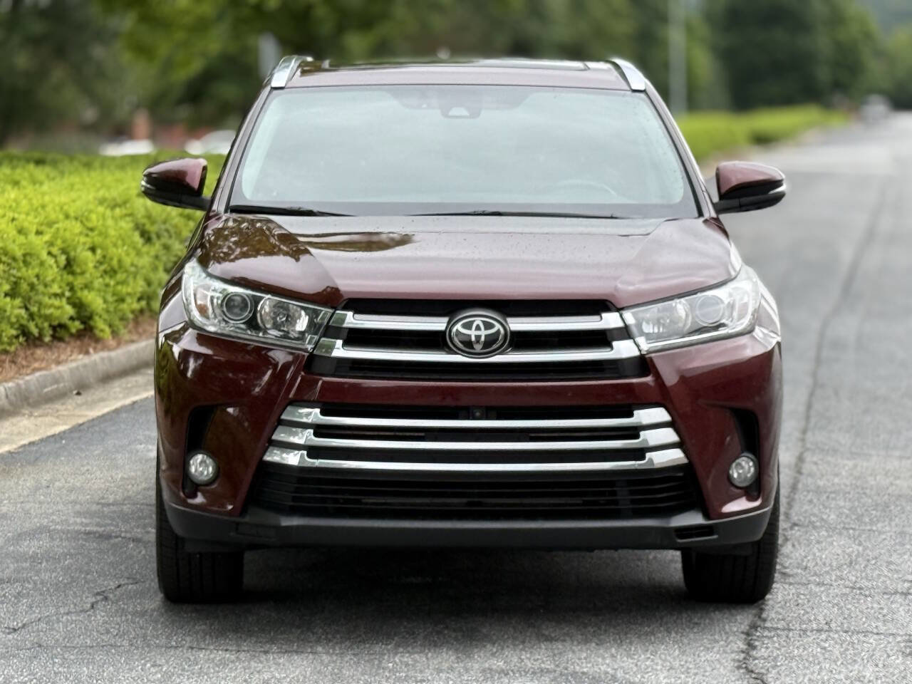 Used 2017 Toyota Highlander Limited Platinum AWD/4WD image 4