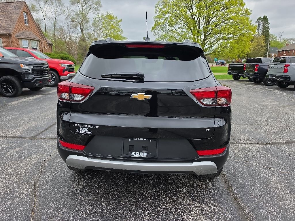 Certified 2023 Chevrolet TrailBlazer LT FWD image 5