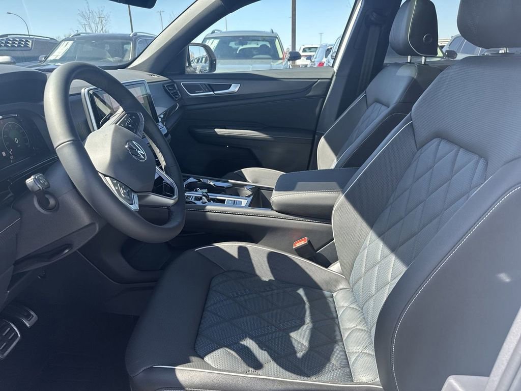 New 2025 Volkswagen Atlas Cross Sport SEL Premium R-Line image 10