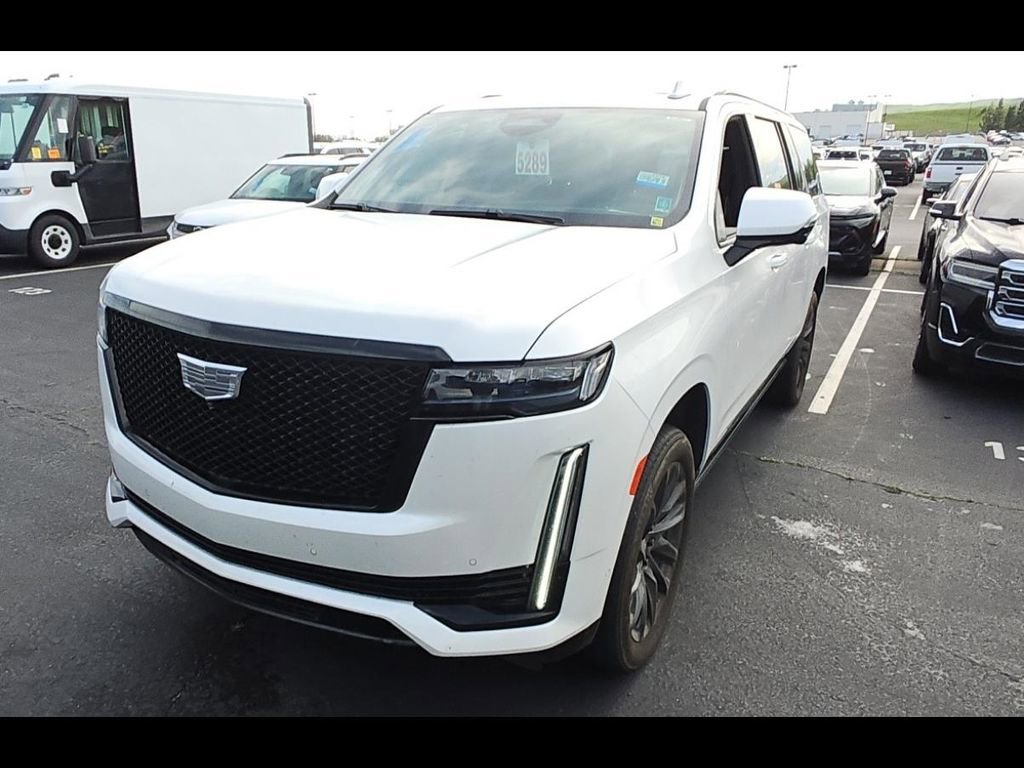 Used 2024 Cadillac Escalade ESV Sport Platinum w/ LPO, ONYX Package image 3