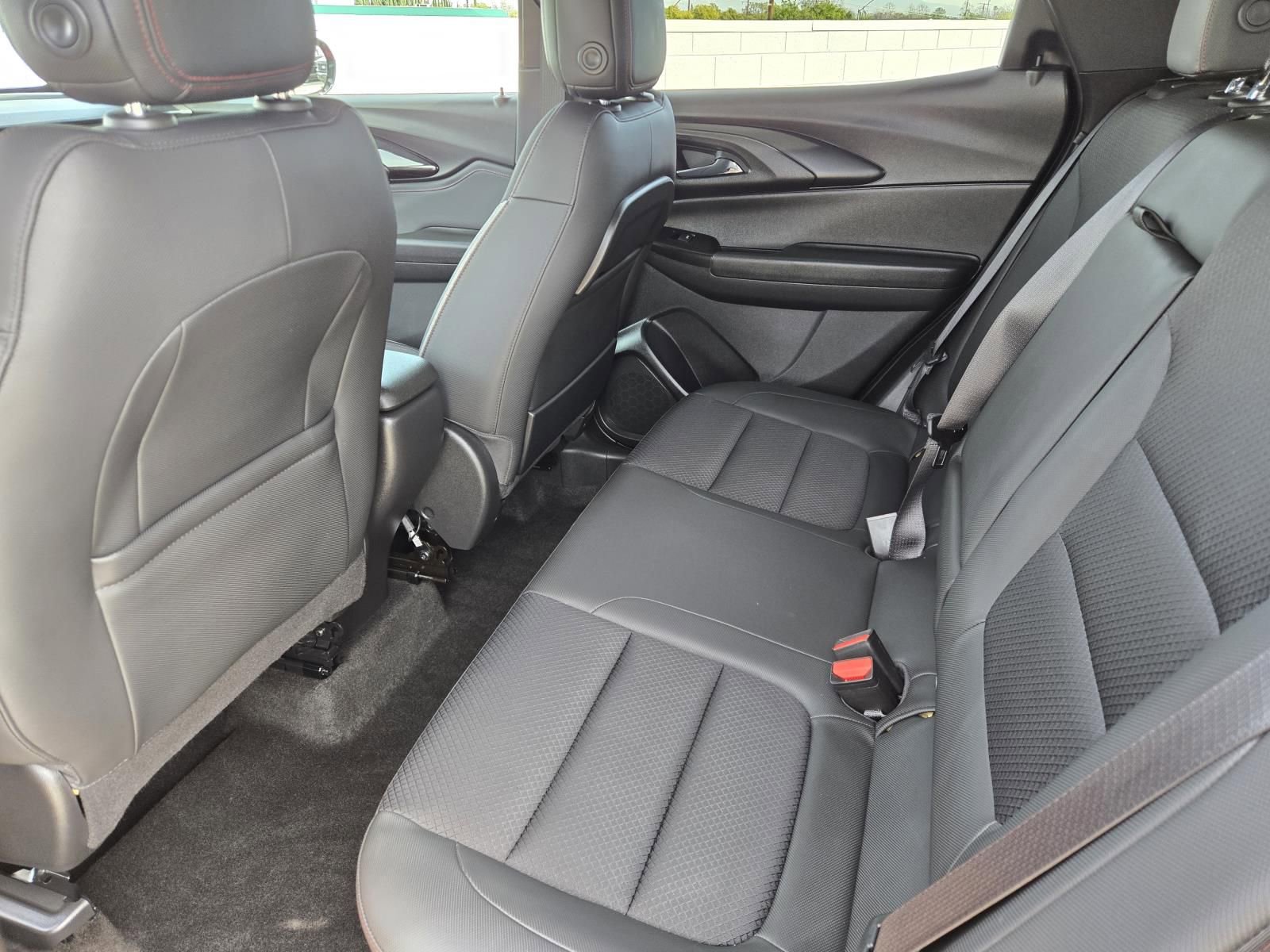 Used 2022 Chevrolet TrailBlazer RS image 28