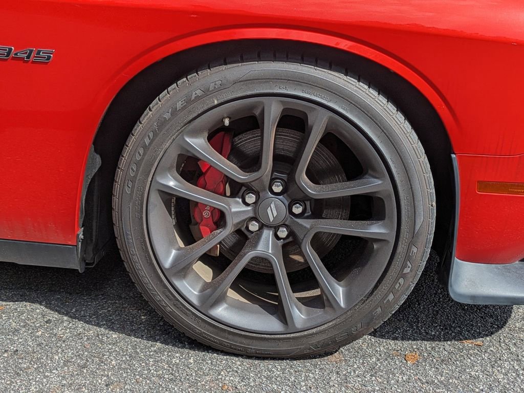 Used 2023 Dodge Challenger R/T w/ Plus Package image 12