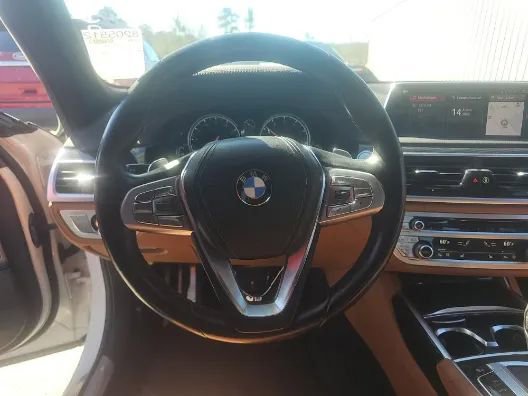 Used 2019 BMW 740i w/ M Sport Package image 12