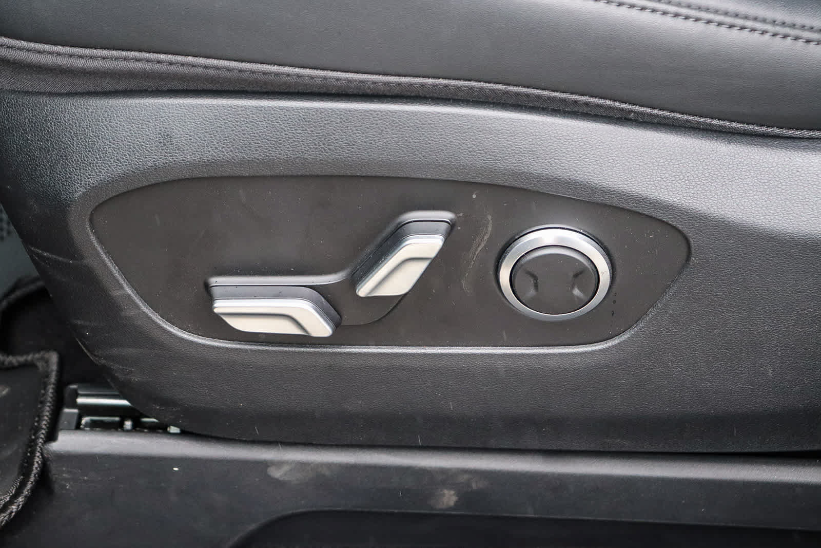 New 2026 Hyundai Ioniq 9 SEL AWD/4WD image 27