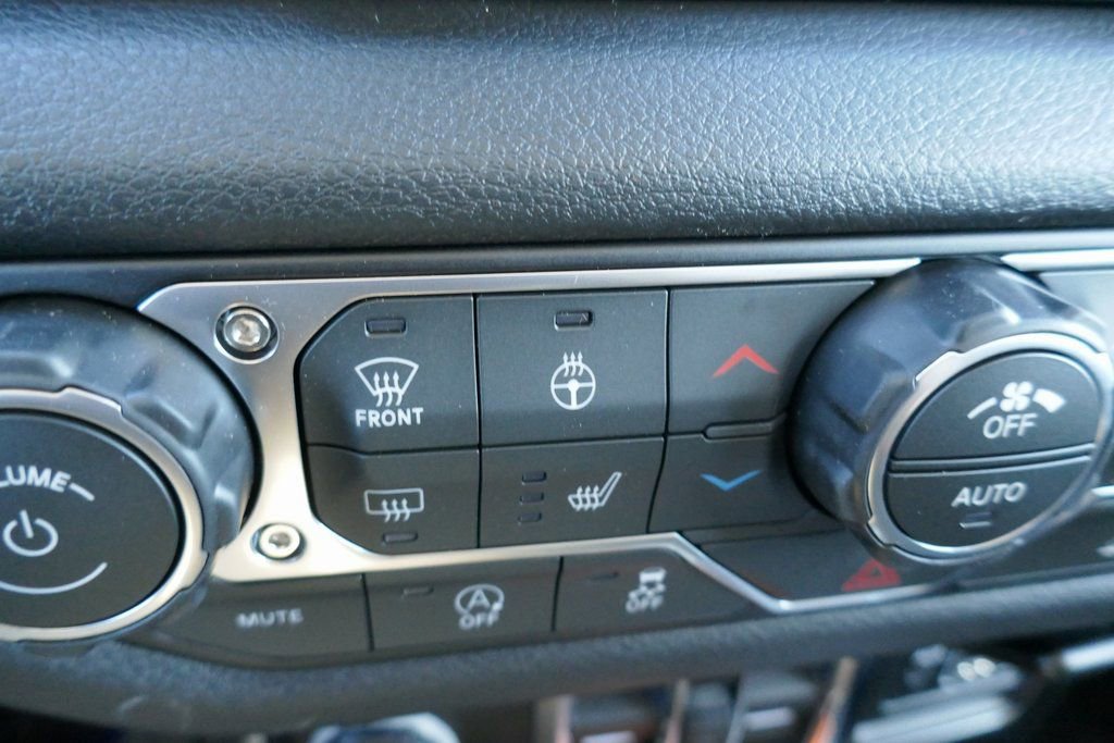 New 2026 Jeep Gladiator Sport image 17