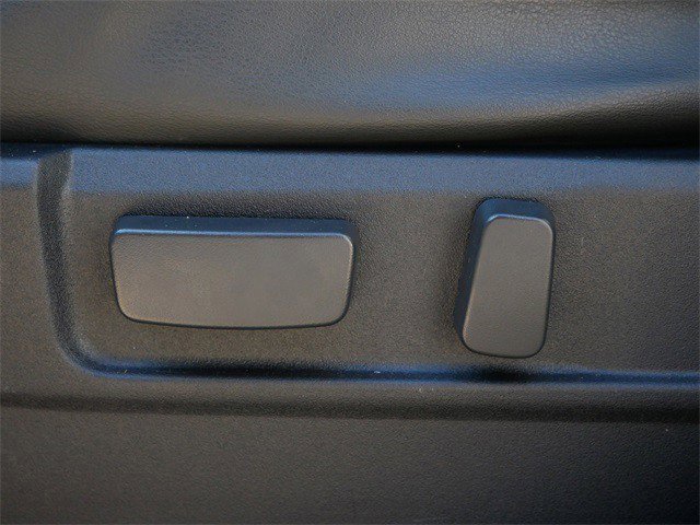 Used 2019 Mitsubishi Outlander SEL image 17