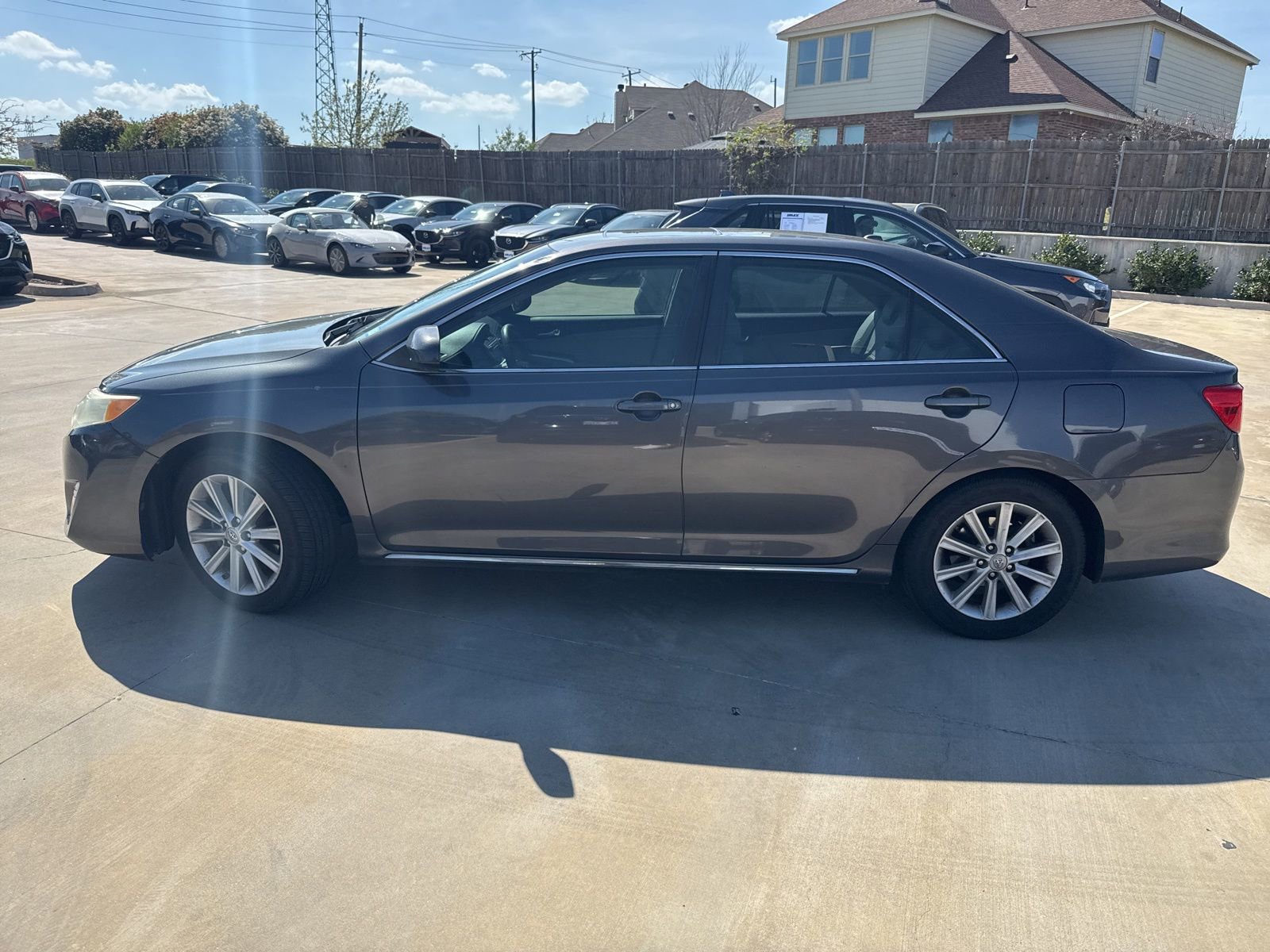 Used 2012 Toyota Camry XLE image 8