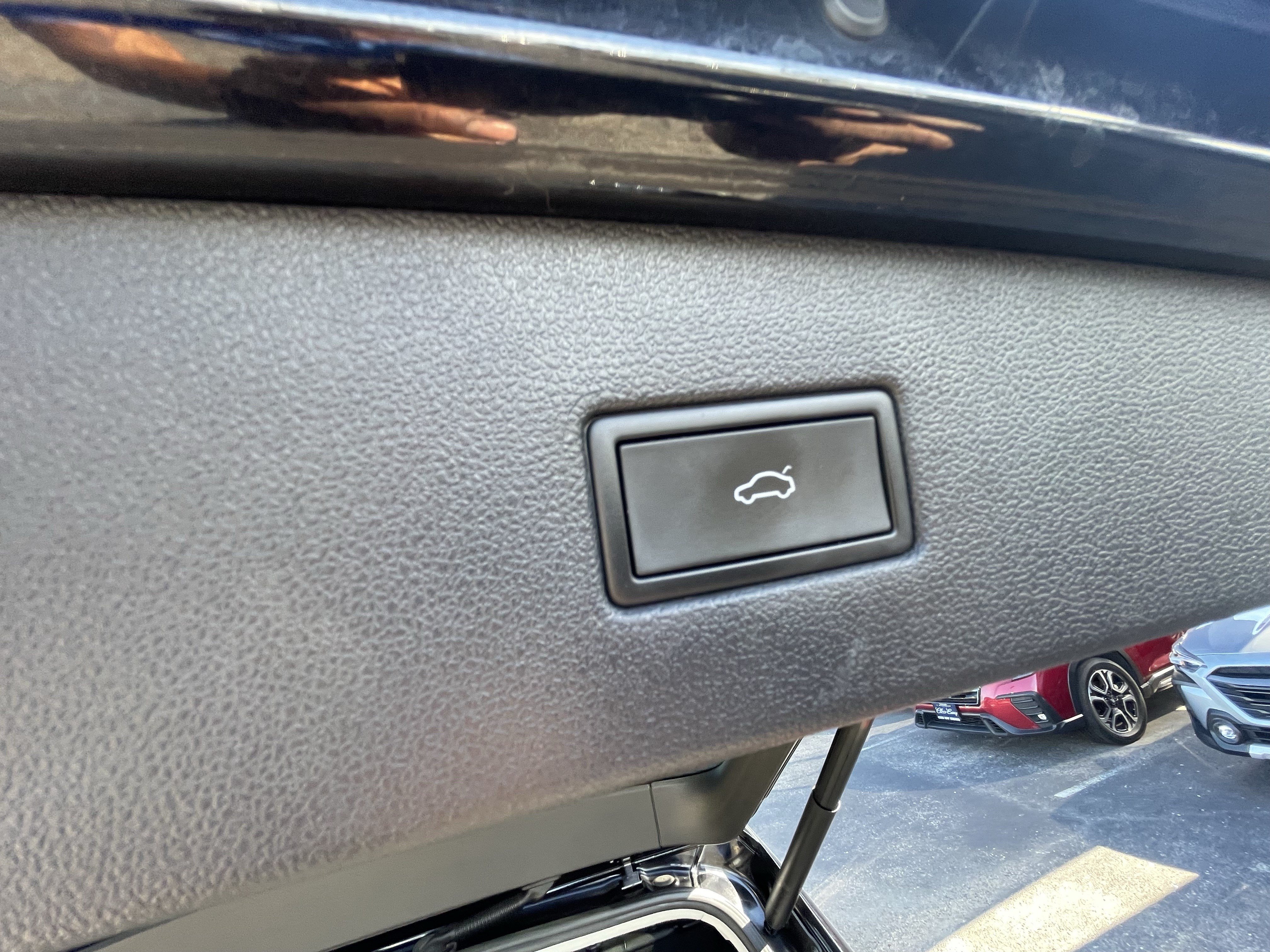 Used 2023 Volkswagen Tiguan SE FWD image 15