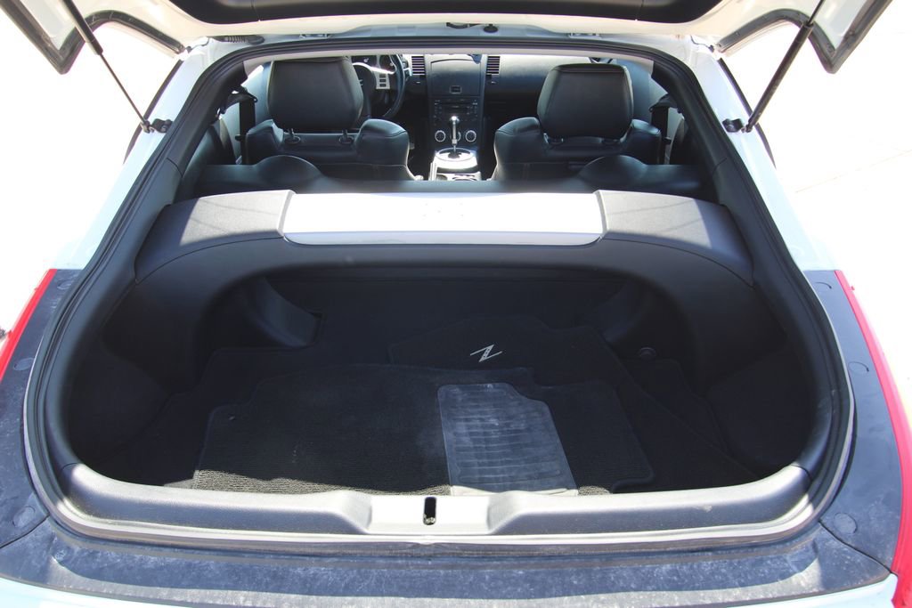 Used 2006 Nissan 350Z Touring image 11