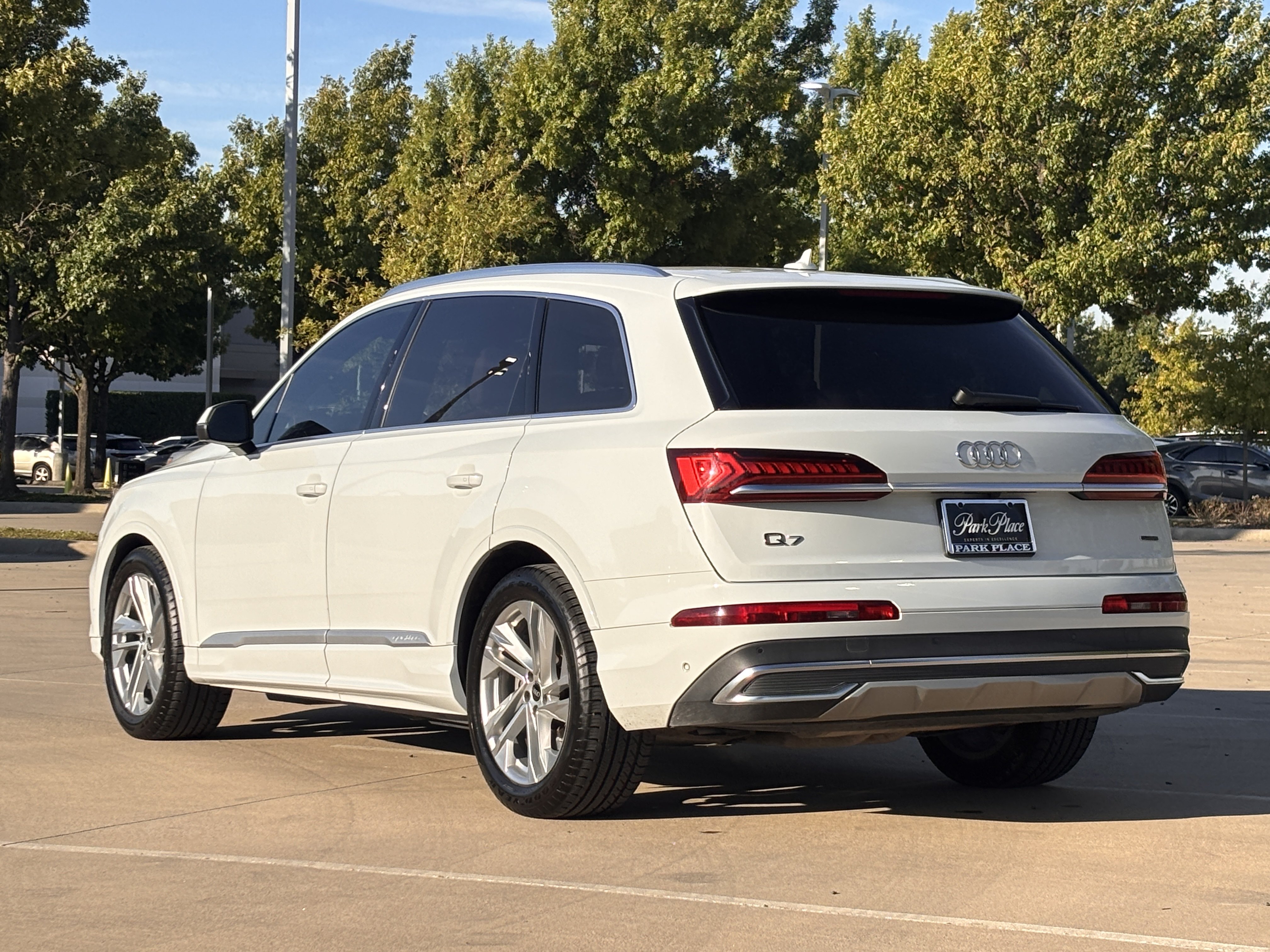 Used 2022 Audi Q7 3.0T Prestige AWD/4WD image 5