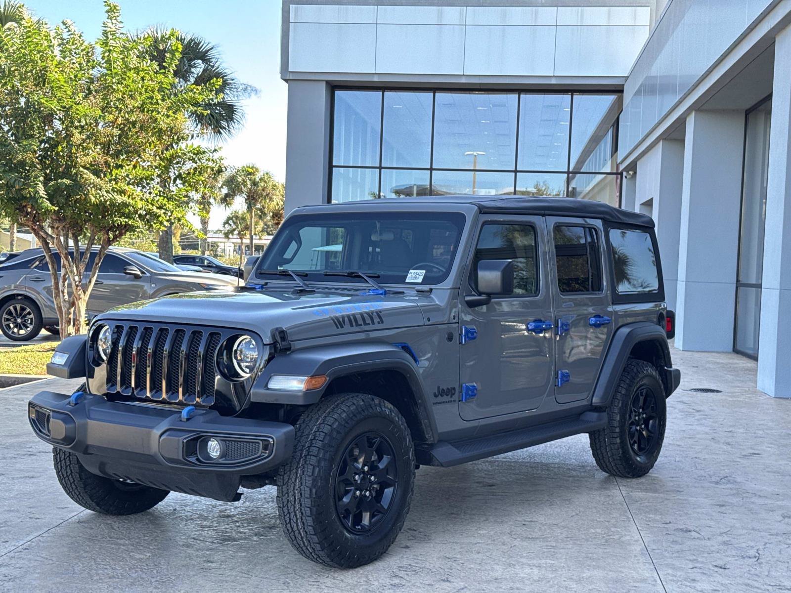 Used 2023 Jeep Wrangler Unlimited Sport AWD/4WD image 6