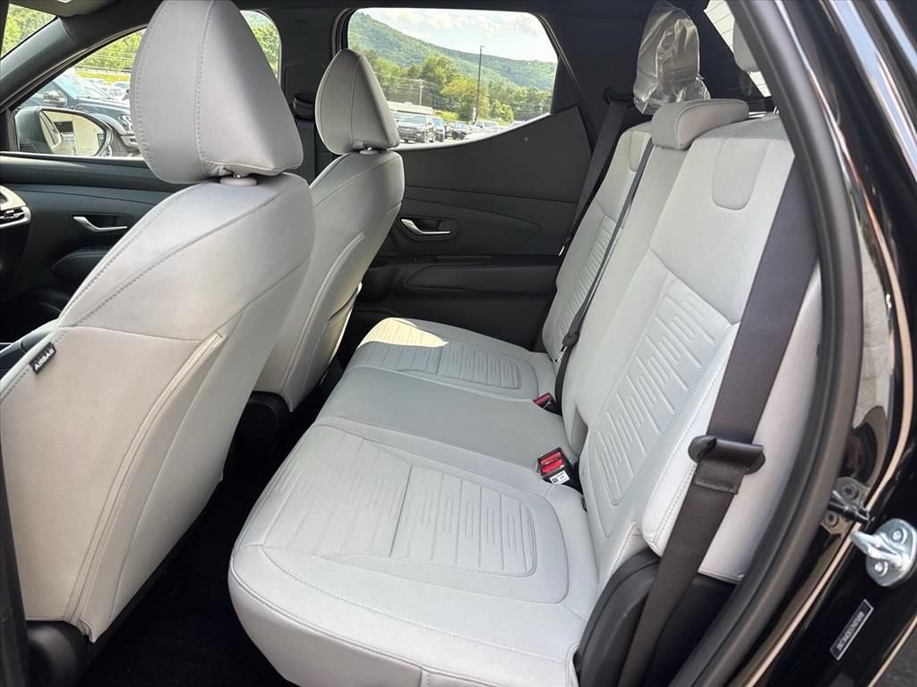 New 2026 Hyundai Santa Cruz SE FWD image 10