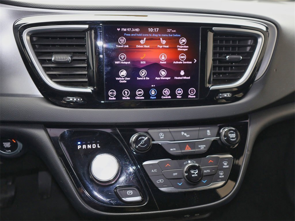 Used 2019 Chrysler Pacifica Touring-L Plus w/ S Appearance Package image 22