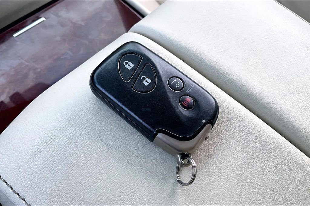 Used 2019 Lexus GX 460 Premium w/ Premium Package image 33