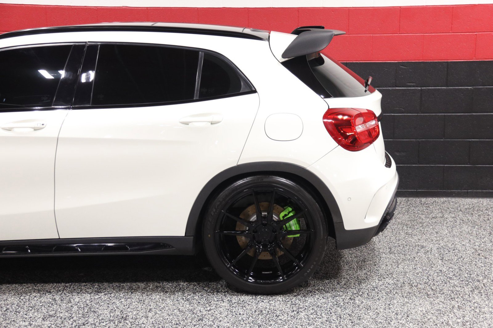 Used 2015 Mercedes-Benz GLA 45 AMG 4MATIC image 24