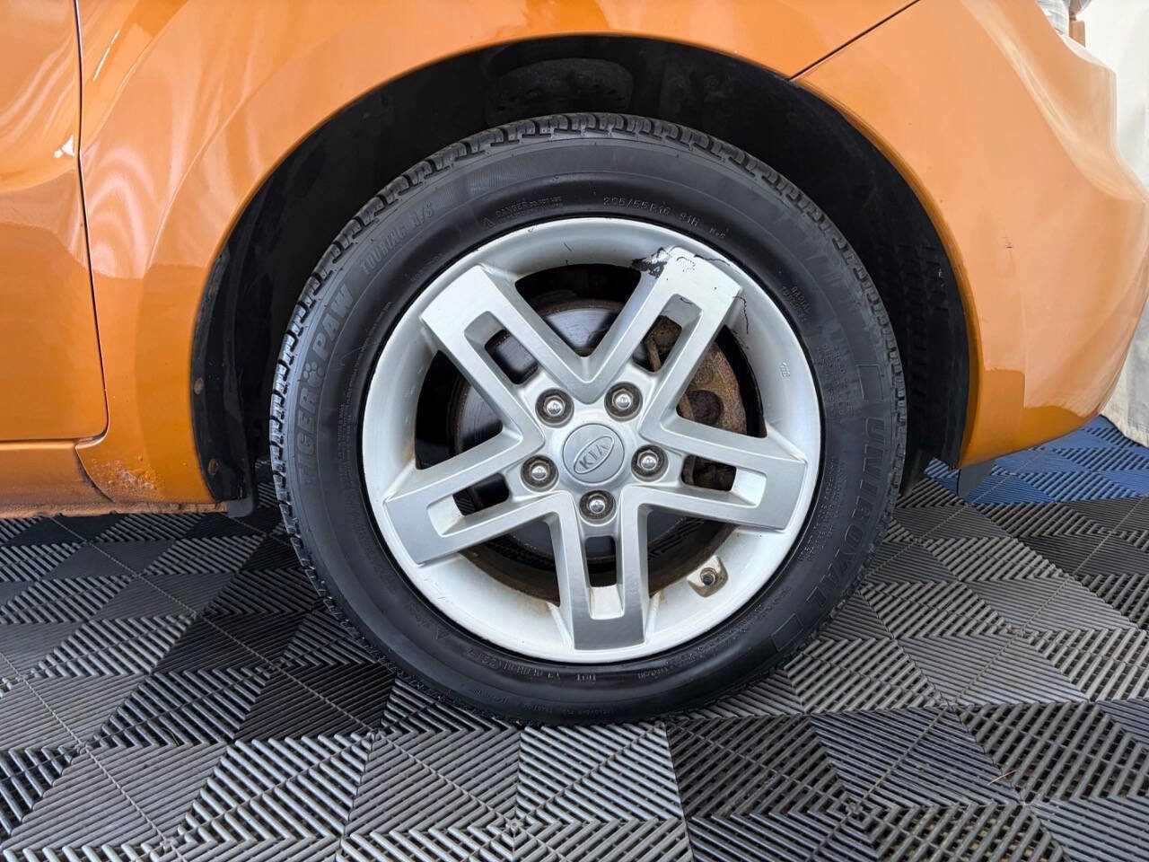 Used 2011 Kia Soul + FWD image 40