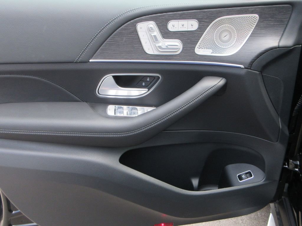 New 2026 Mercedes-Benz GLE 450 4MATIC image 9