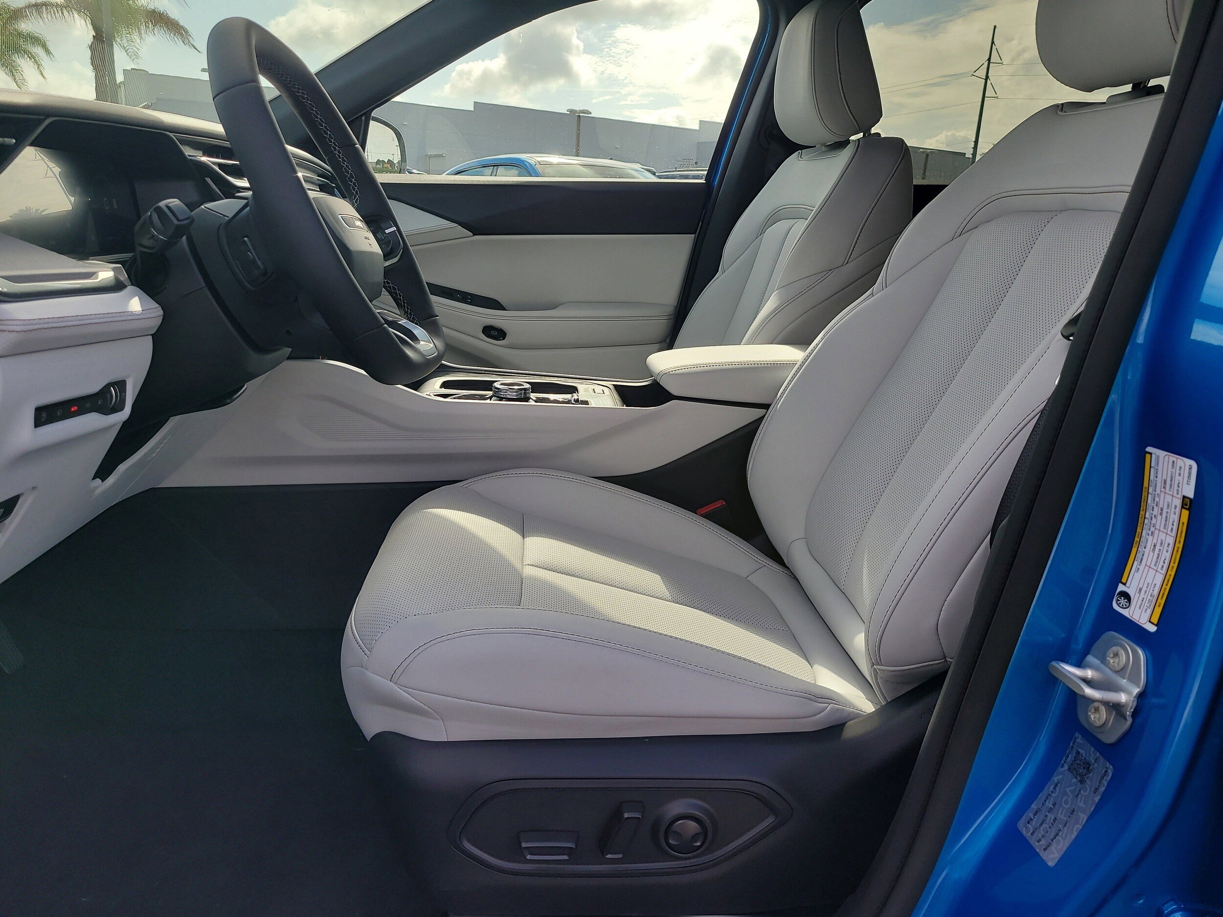 New 2026 Jeep Cherokee Limited AWD/4WD image 14