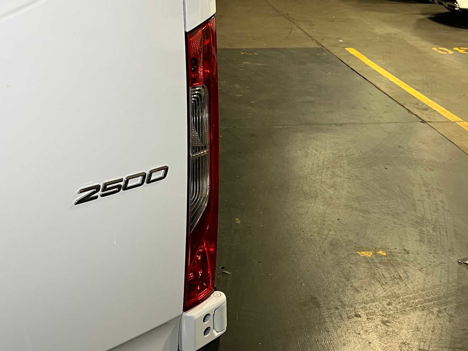 Used 2025 Mercedes-Benz Sprinter 2500 image 16