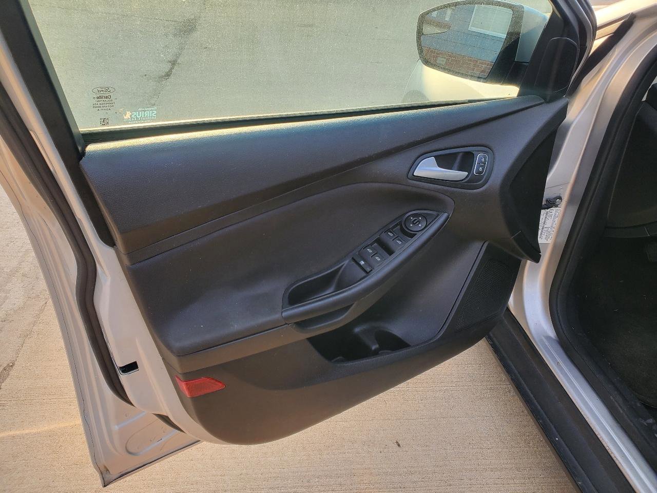 Used 2016 Ford Focus SE image 15