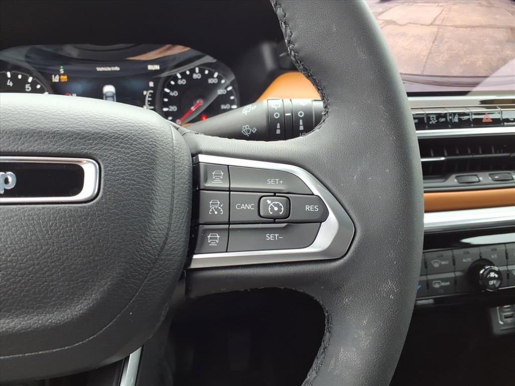 Certified 2024 Jeep Compass Limited image 18