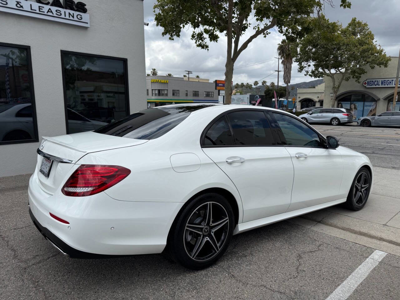 Used 2018 Mercedes-Benz E 300 image 7