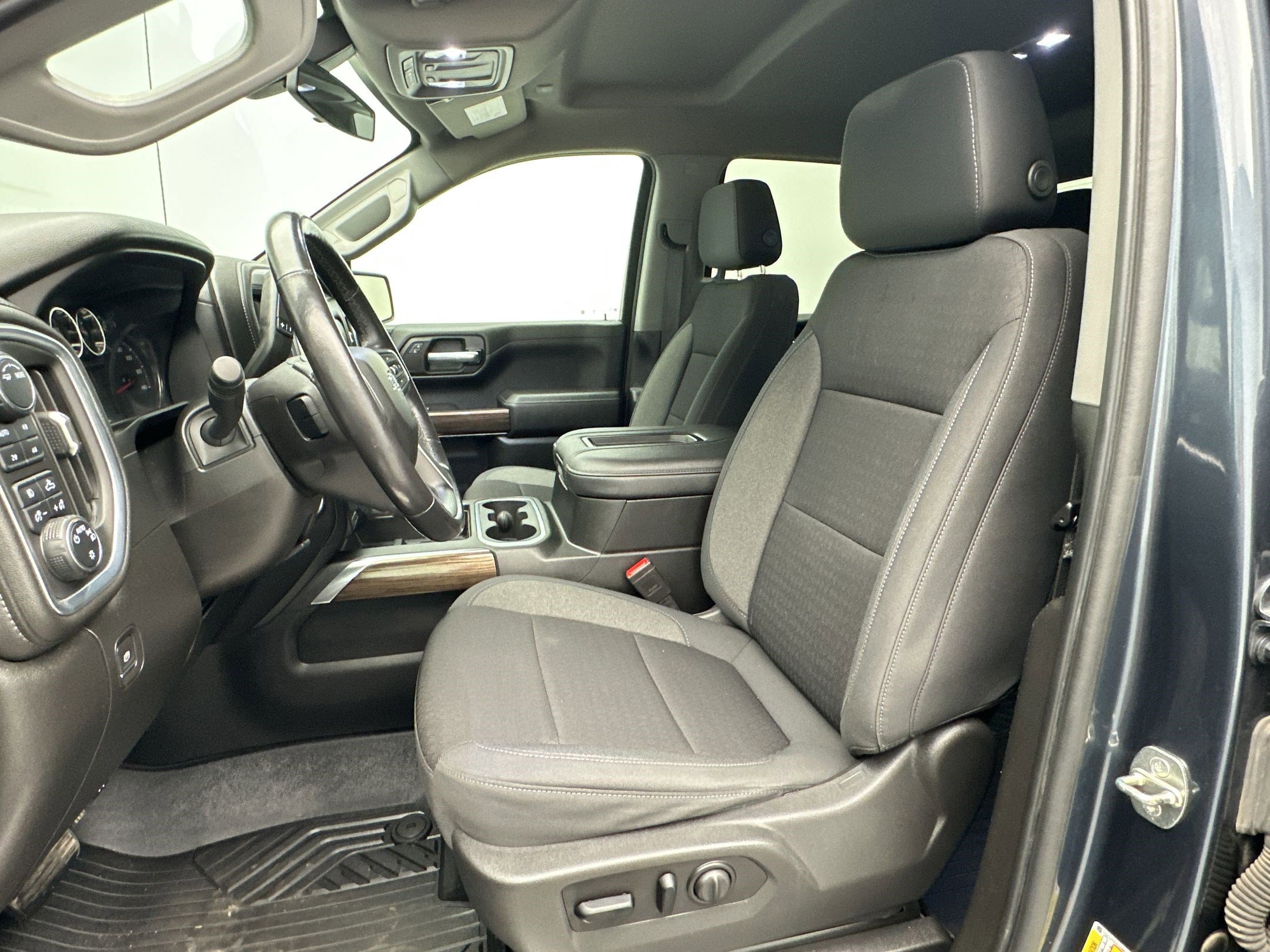 Certified 2021 Chevrolet Silverado 1500 RST AWD/4WD image 5